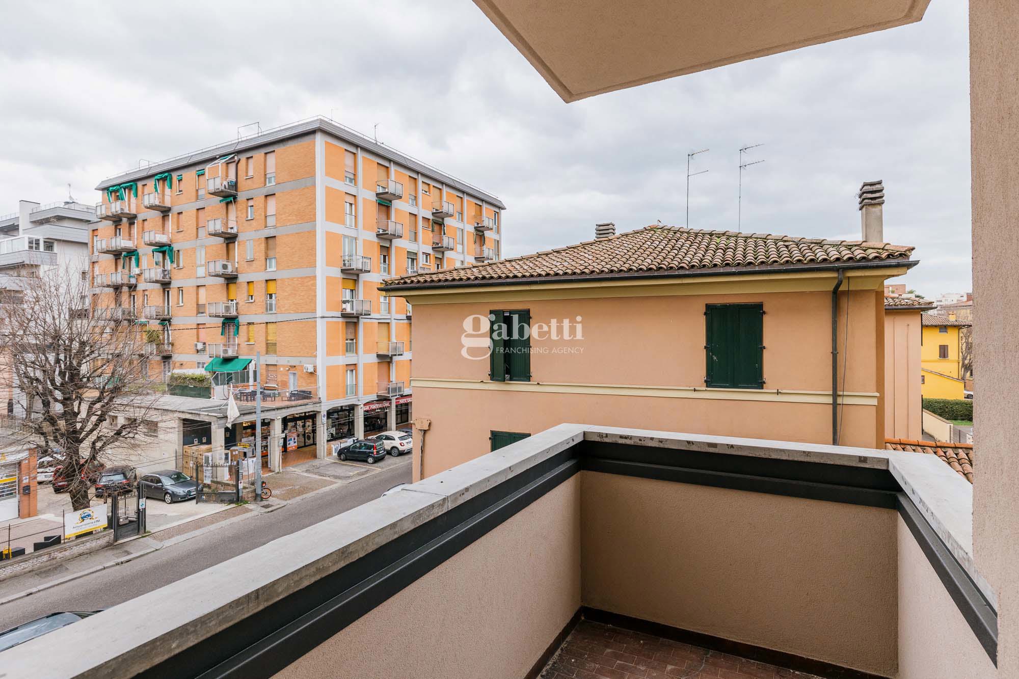 Foto 12 di 28 - Appartamento in vendita a Bologna