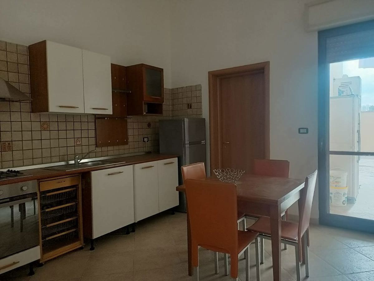 Foto 3 di 16 - Appartamento in affitto a Brindisi
