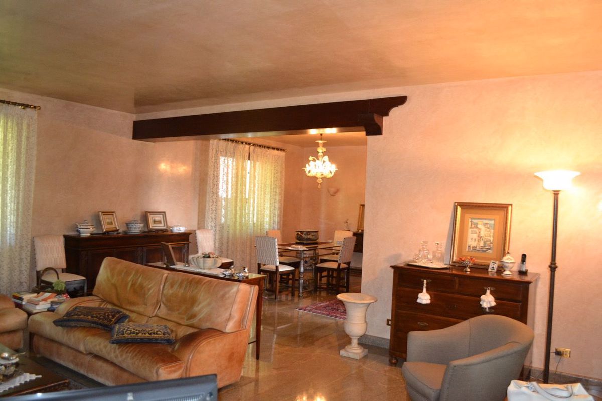 Foto 3 di 21 - Villa in vendita a Ceregnano