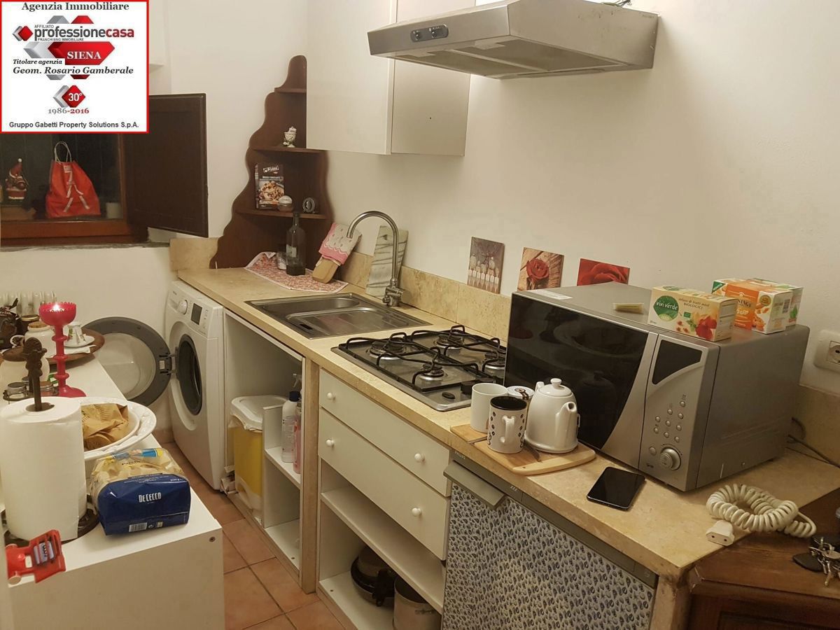 Foto 4 di 10 - Appartamento in affitto a Siena