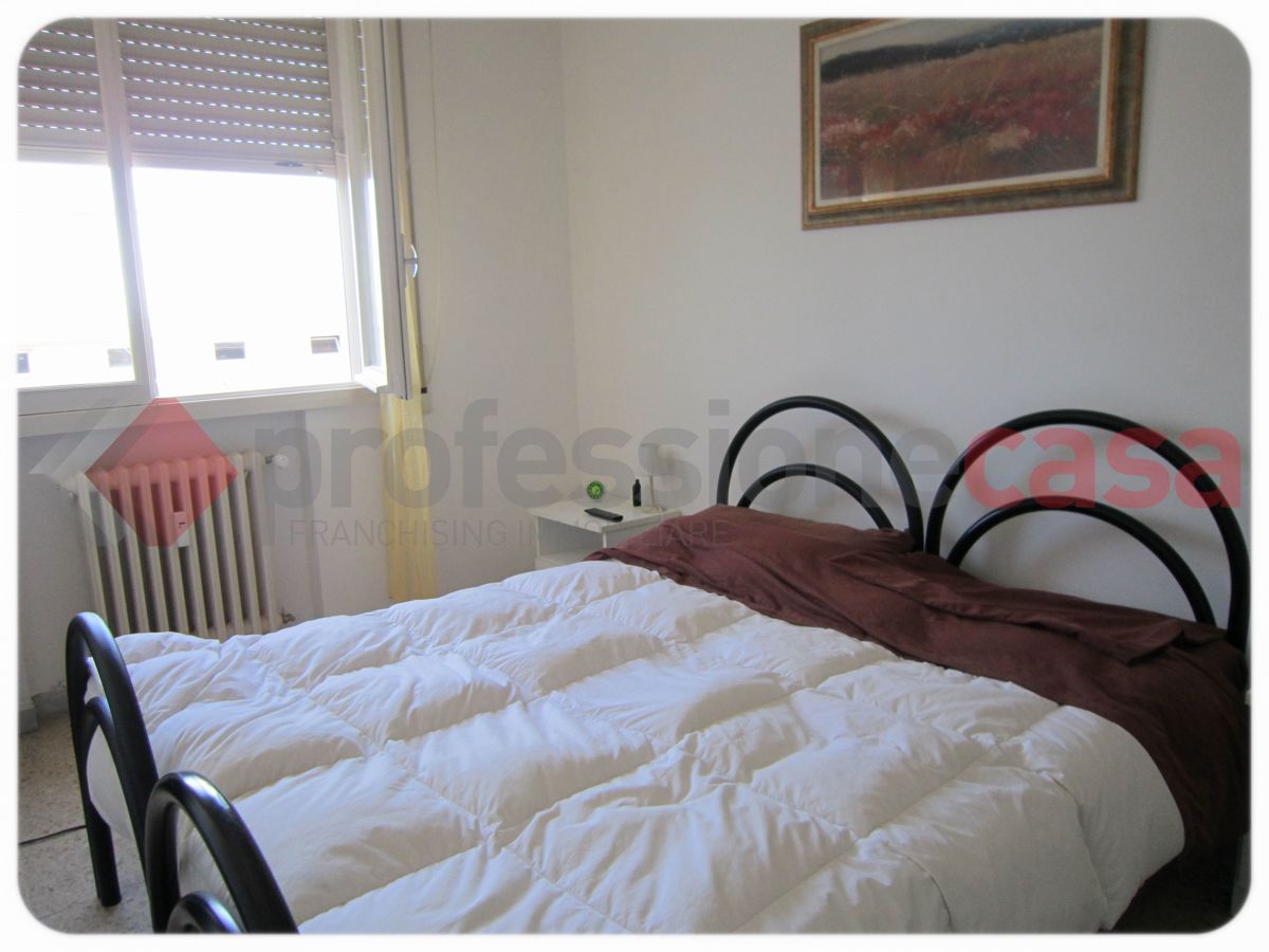 Foto 3 di 10 - Appartamento in affitto a Livorno