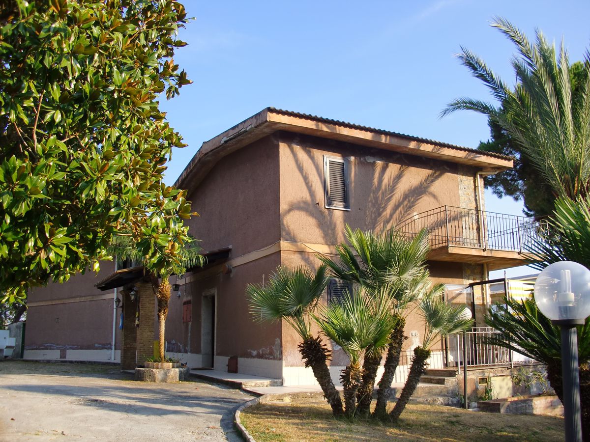 Foto 4 di 19 - Villa in vendita a Ispani